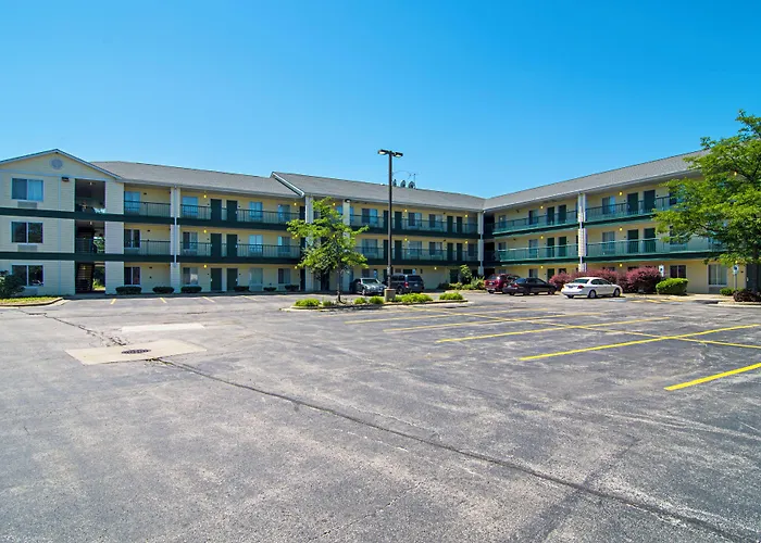 Motel Hometowne By Red Roof Chicago - Waukegan