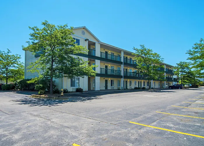 Motel Hometowne By Red Roof Chicago -